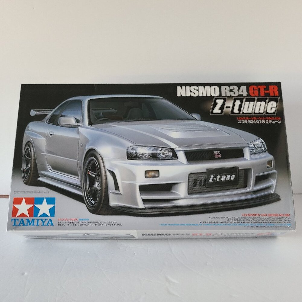TAMIYA 1/24 NISMO R34 GT-R-Z- TUNE PLASTIC MODEL CAR KIT --24282